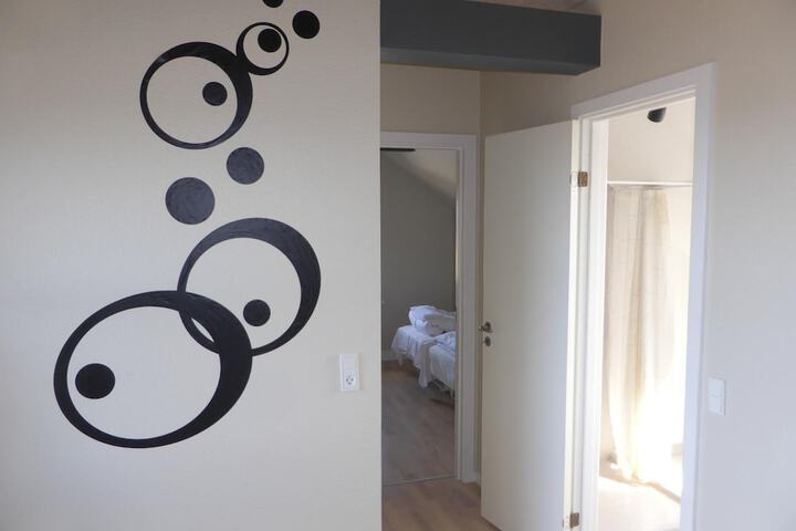 Room 8 of 31