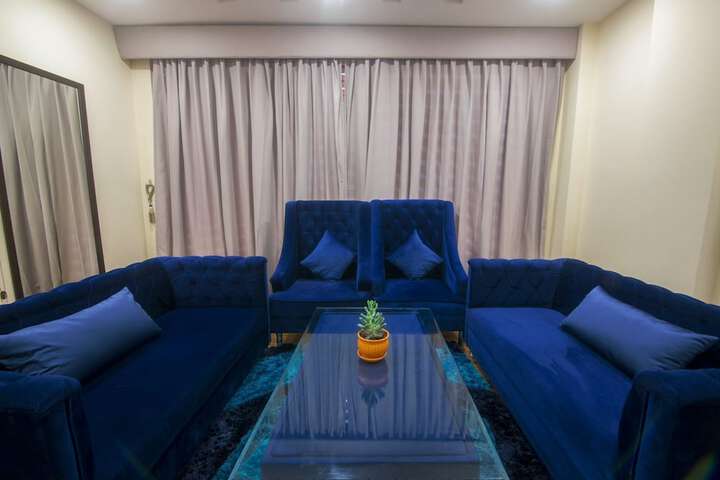 Room 3 of 34