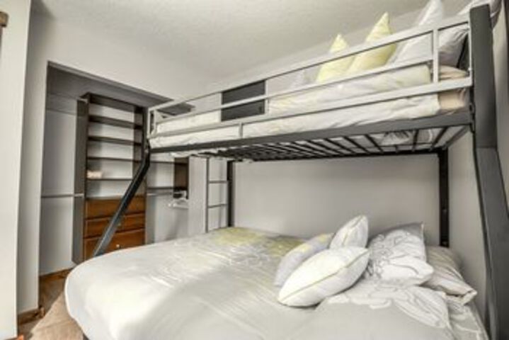 Room 47 of 168