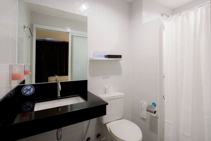 Room 35 of 54