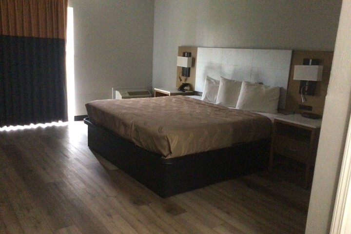 Single King Size Bed (1 of 3)