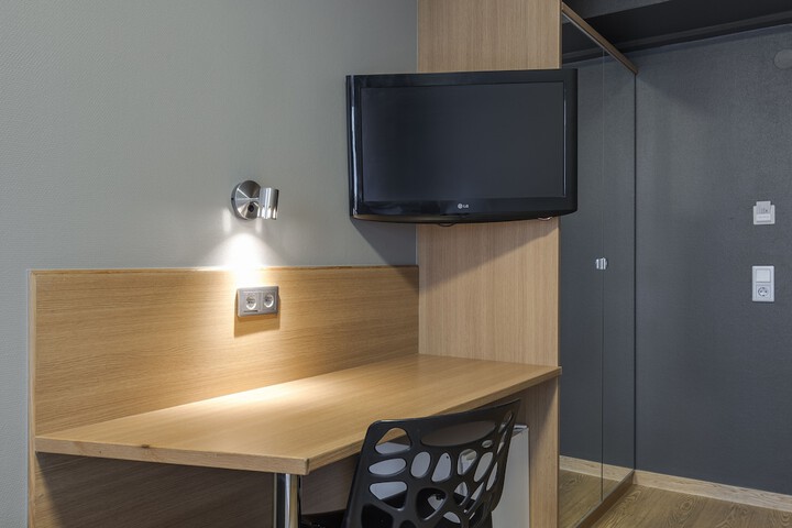 Room 4 of 29