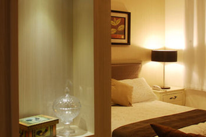 Room 10 of 22