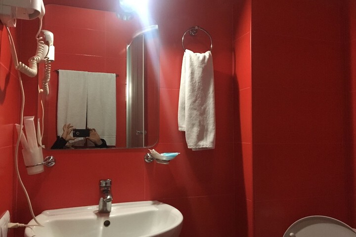 Room 22 of 35