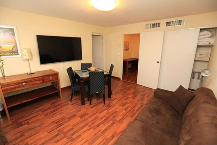 Room 25 of 60