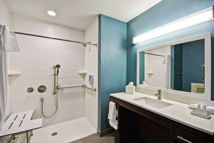 Room 32 of 55