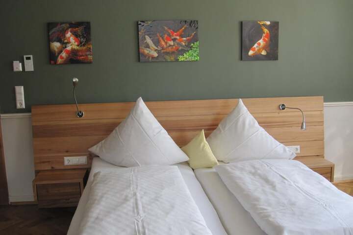 Room 14 of 56