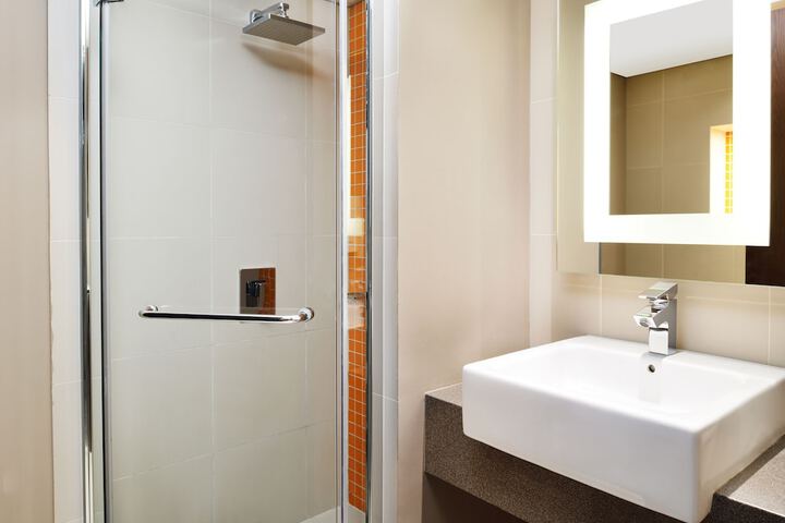 Room 52 of 130