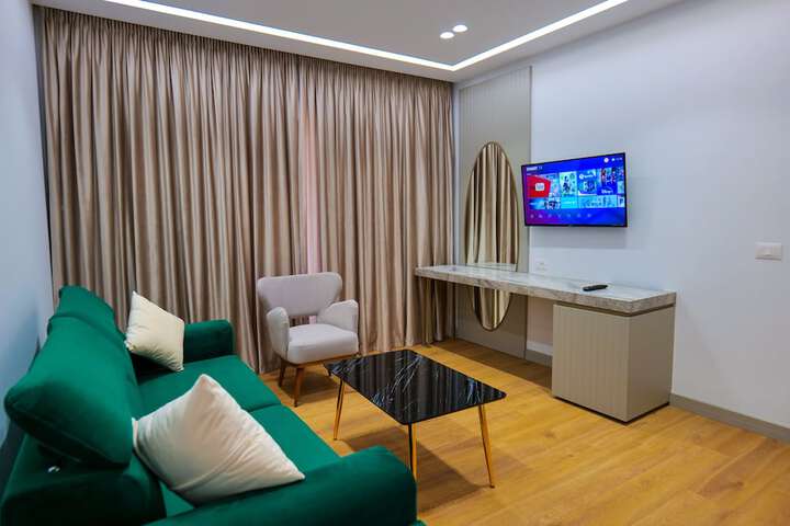 Room 54 of 102