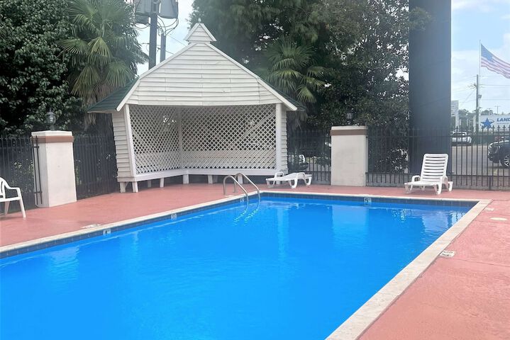 BBQ/picnic area