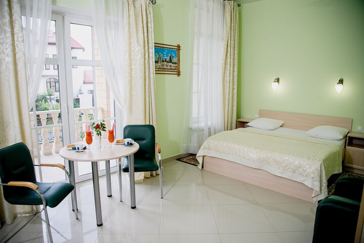 Room 15 of 20