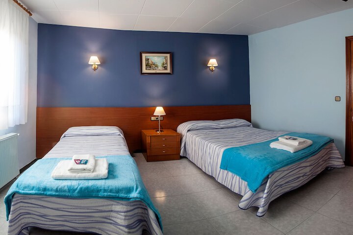 Room 25 of 29