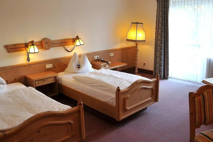 General 5 of 15
