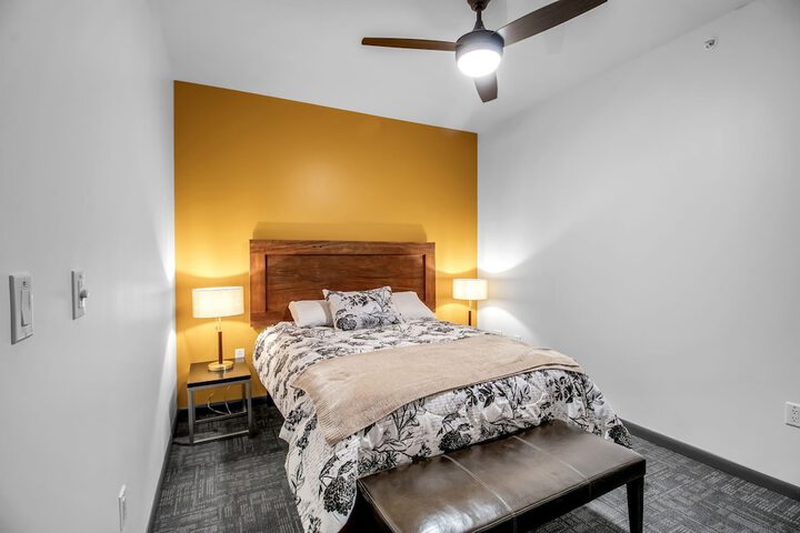 Room 4 of 13