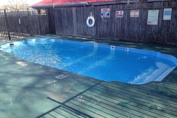 Pool 43 of 50