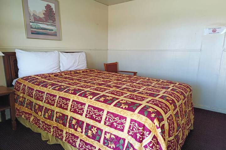 Room 14 of 19