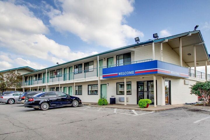 Image of MOTEL 6 DES MOINES SOUTH - AIRPORT