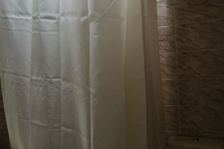 Room 13 of 17
