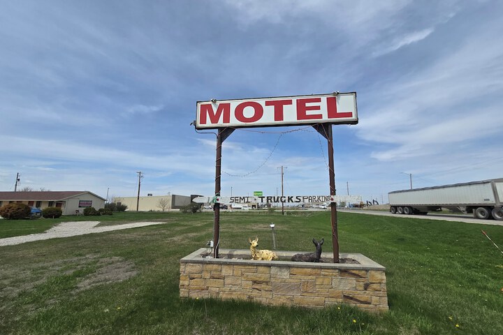 Hotel 66 of 66
