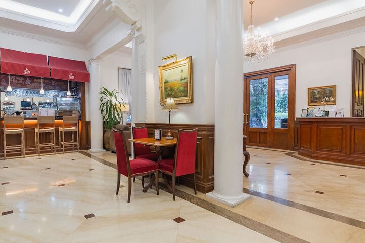 Lobby Photos
