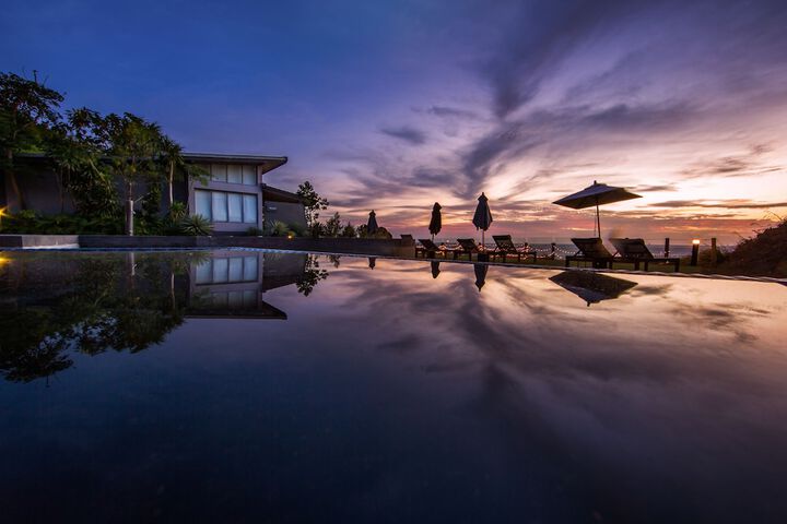 Pool 100 of 199