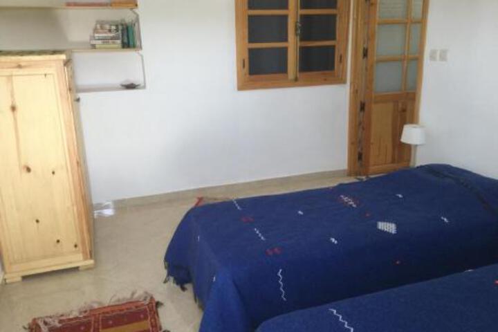 Room 62 of 99