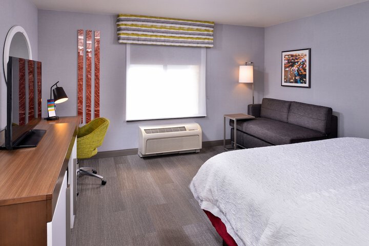 Room 16 of 65