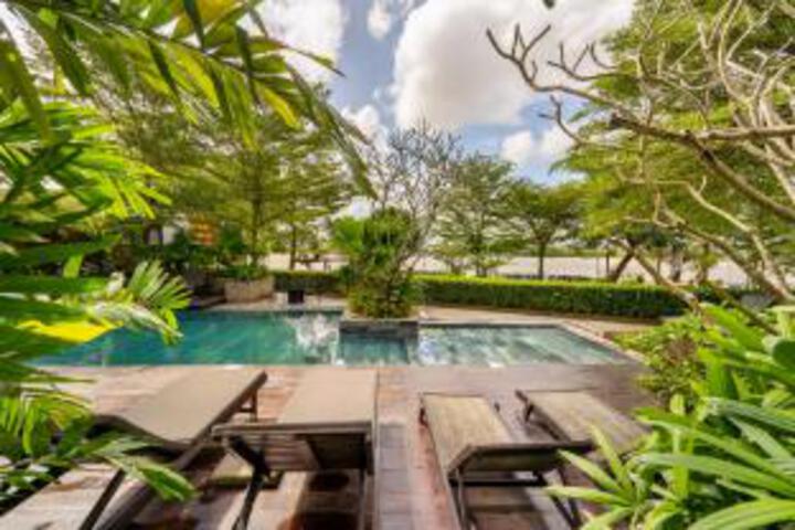 Pool 13 of 23