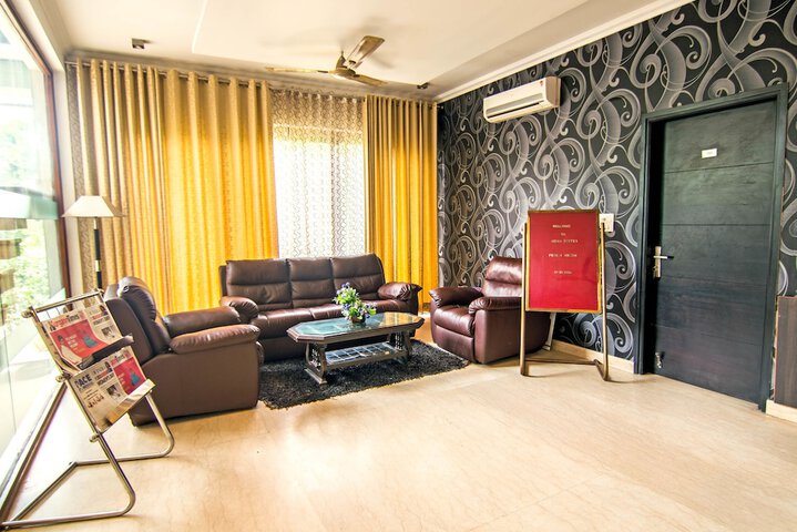 Hotel Interior 8 of 49