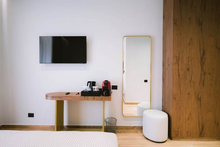 Room 14 of 91