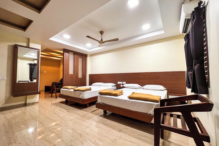 Room 3 of 24
