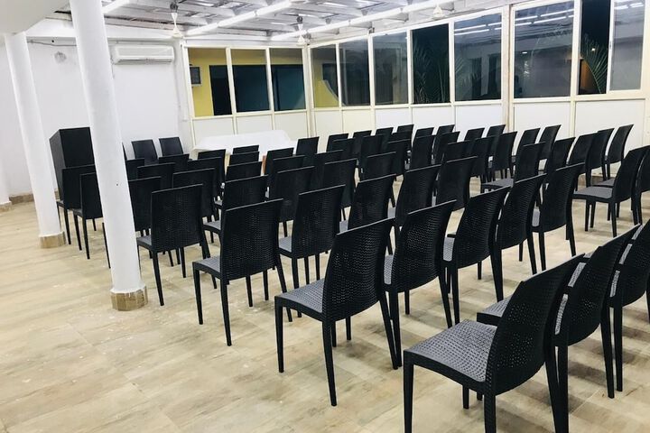 Ballroom/Hall 17 of 21