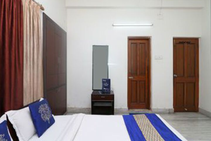 Room 9 of 24