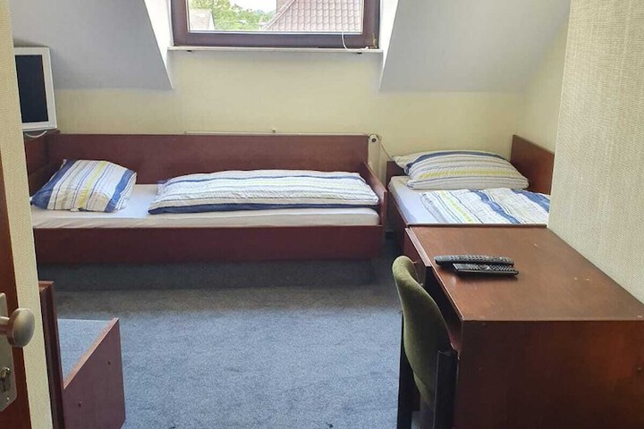 Room 5 of 39