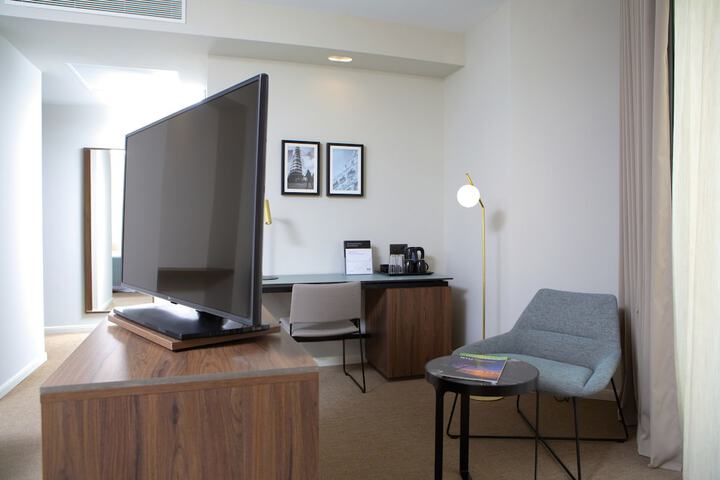 Room 24 of 202