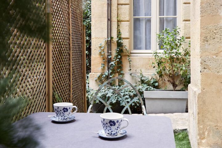 Terrace/Patio 28 of 40