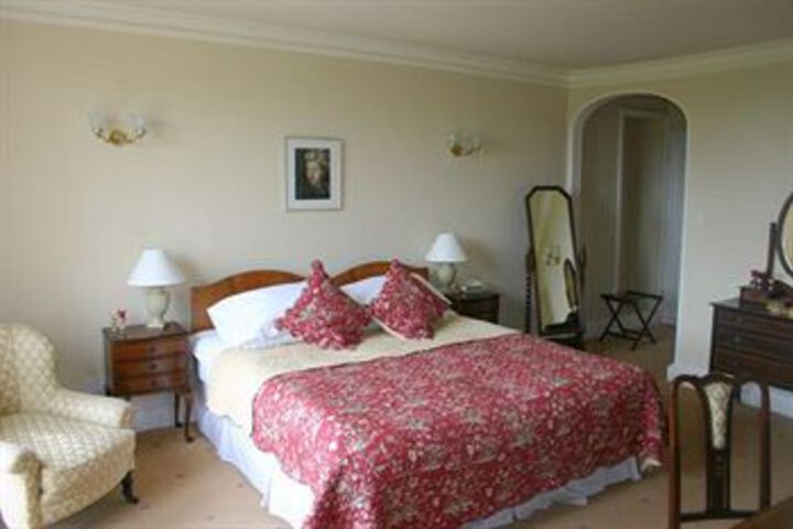 Room 11 of 20
