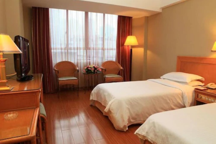 Room 15 of 22
