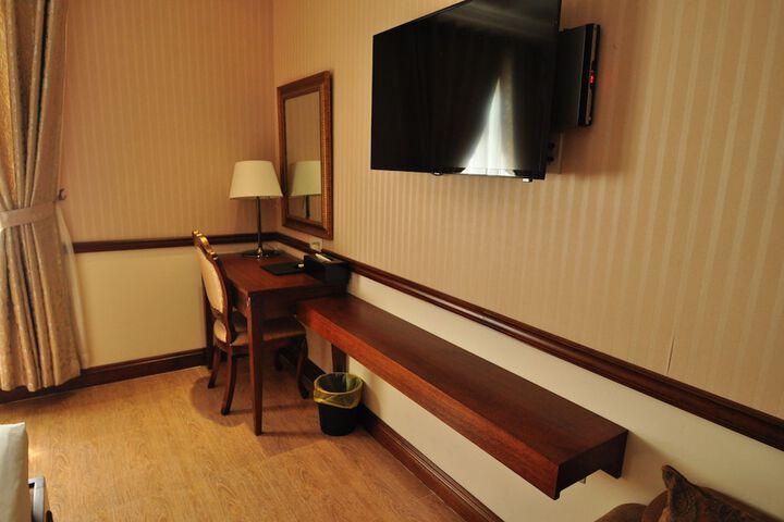 Room 26 of 50