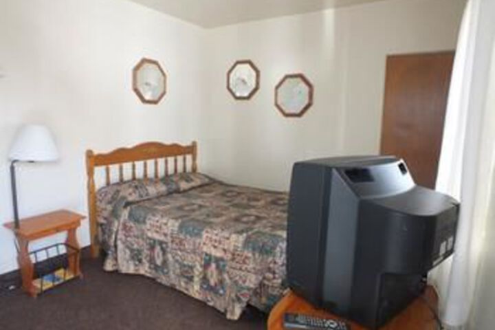 Room 9 of 22