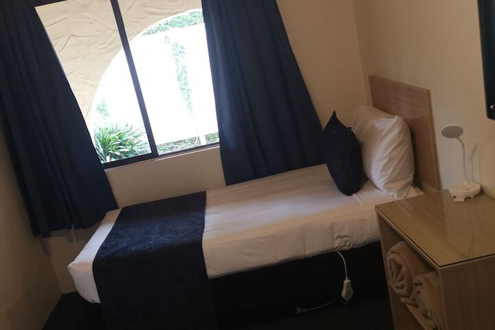 Room 16 of 58