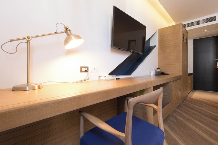 Room 37 of 103