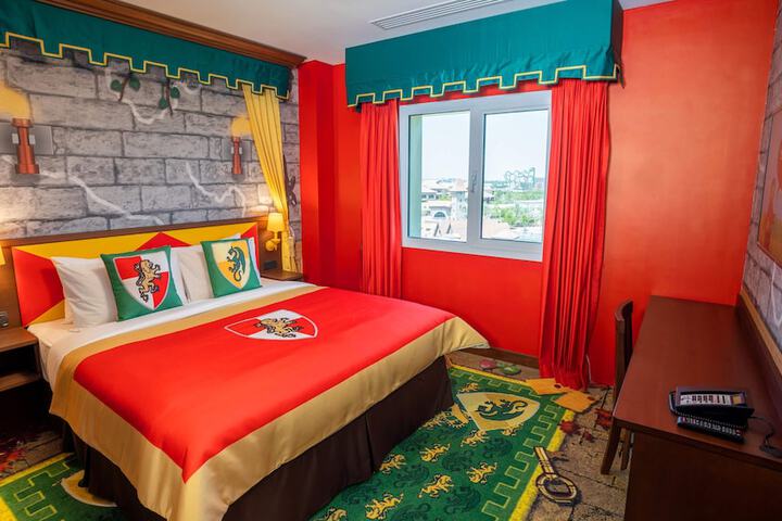 Room 7 of 54