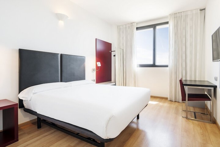 Room 19 of 46