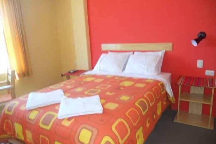 Room 13 of 19