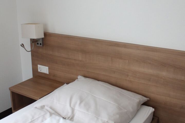 Room 3 of 10