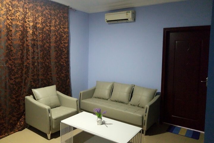 Room 10 of 23