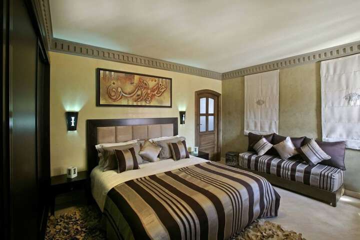 Room 53 of 130