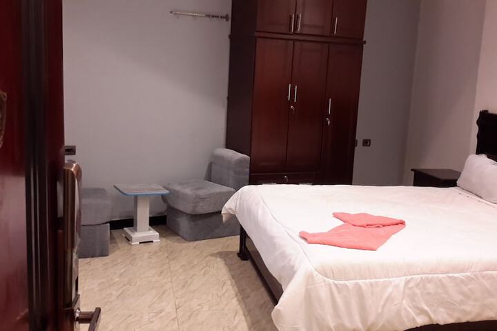 Room 11 of 31