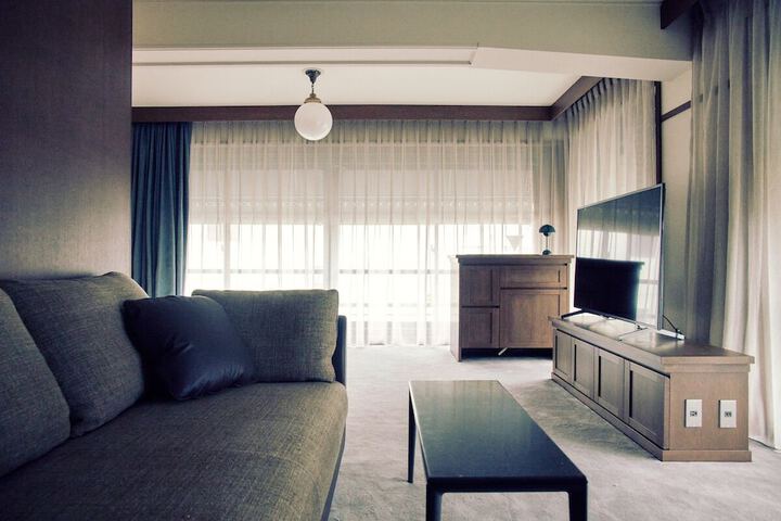 Room 61 of 106